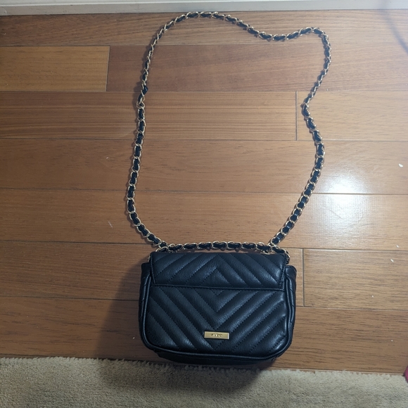 black purse - Picture 2 of 3
